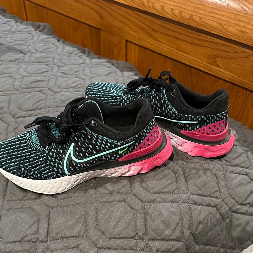 Nike React Infinity Flyknit Women's Running Shoes - Black, Teal and Pink